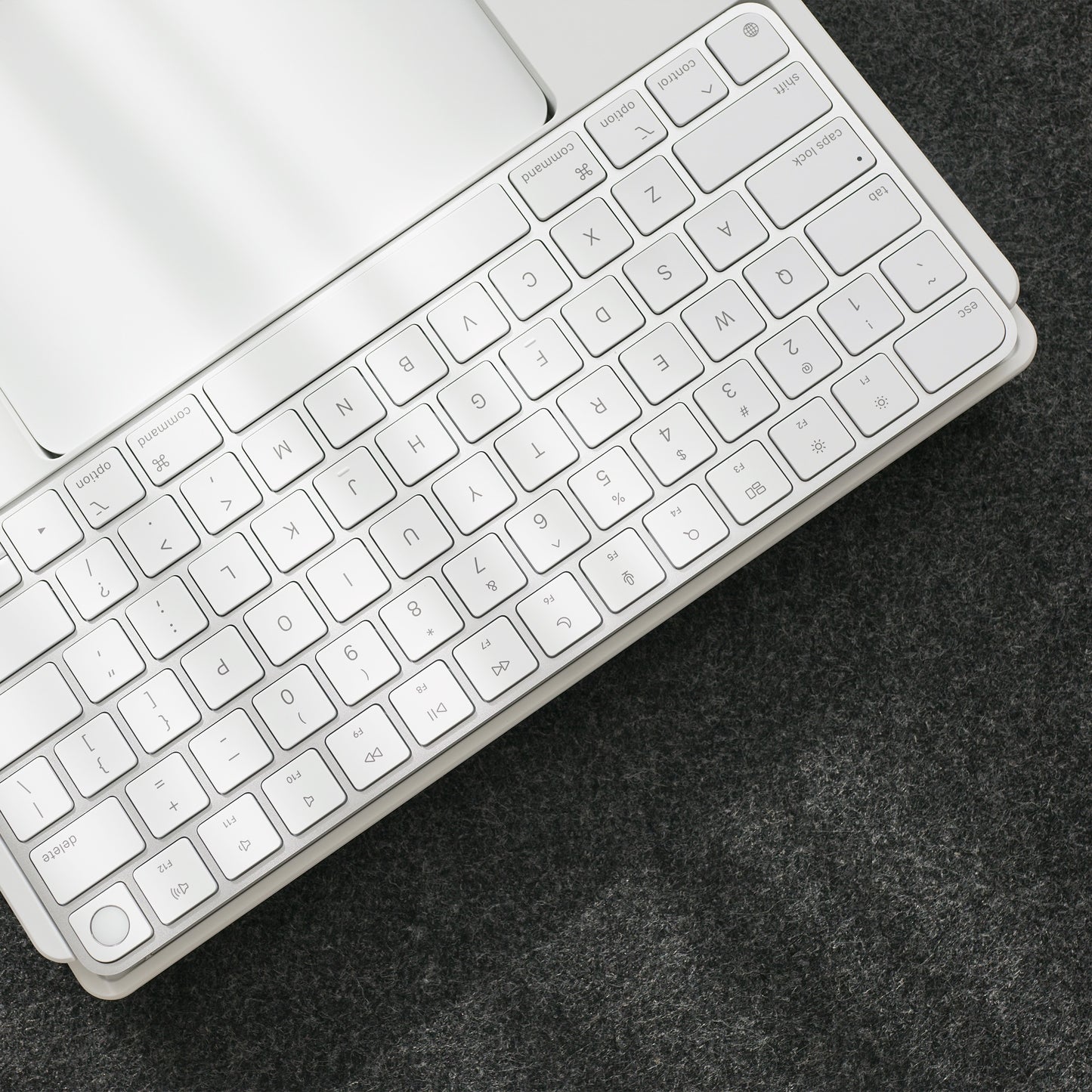 Tyonit Harmony Tray for Magic Trackpad and Magic Keyboard